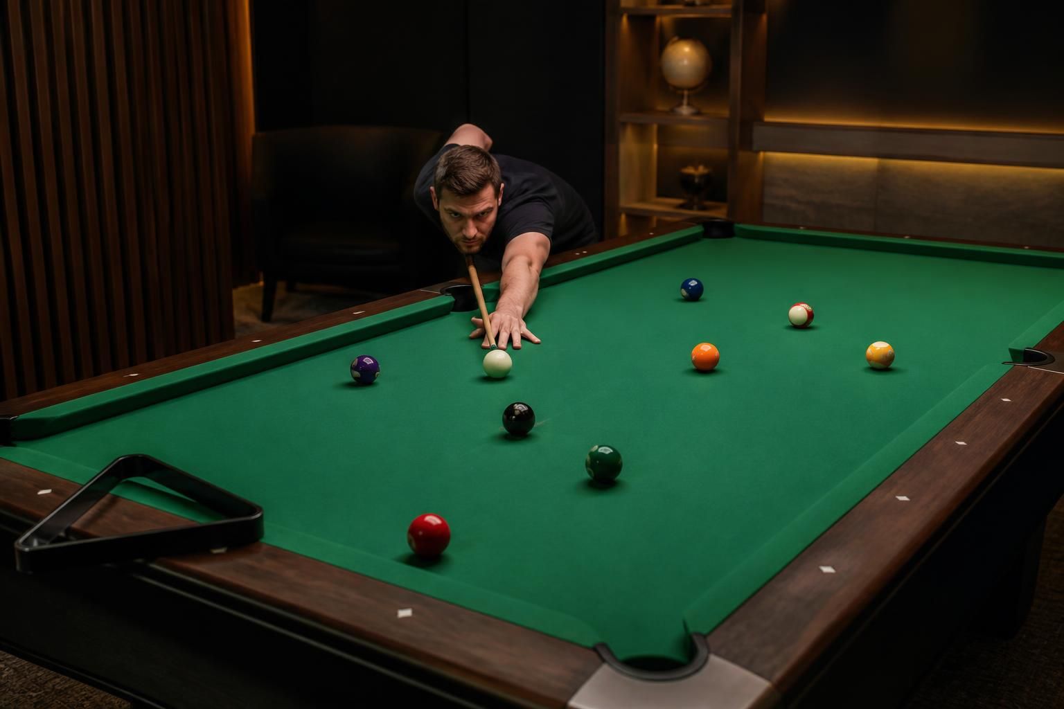 découvrez les règles essentielles du billard américain, apprenez comment jouer correctement et comprendre toutes les fautes pour améliorer votre expérience de jeu.